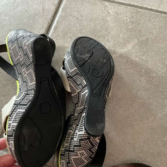 Women sandals - Picture 4 of 4